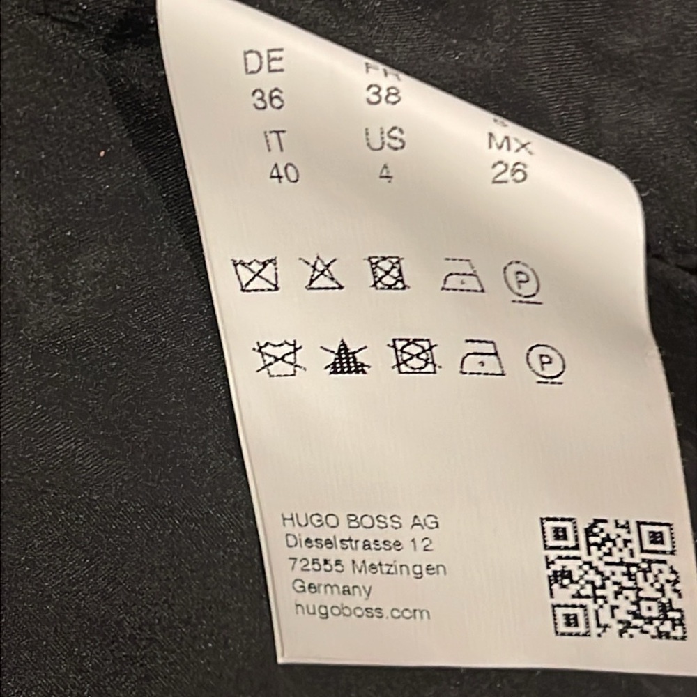 Hugo Boss Dark Blazer with Subtle Check Pattern - Picture 8 of 9